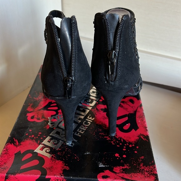 Fergalicious by Fergie Black Diamond Heels - Picture 5 of 7